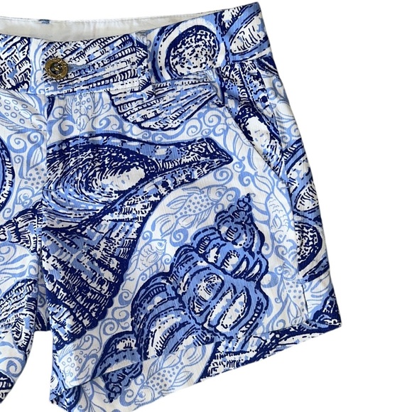 Lilly Pulitzer Callahan Blue & White Shorts in Popped Up Stuffed Shells Print  2 - Picture 6 of 15